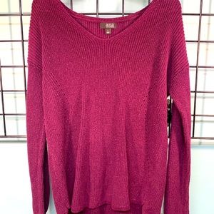 Ana lightweight sweater. Large